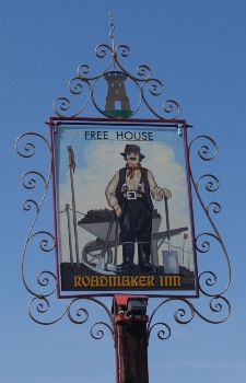 Gorsley, Roadmaker Inn