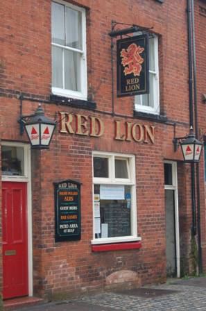 Stone Red Lion
