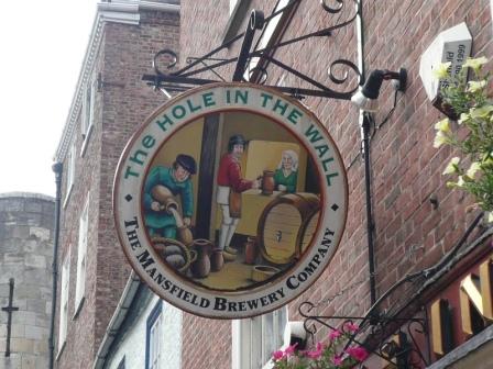 York, Hole in the Wall