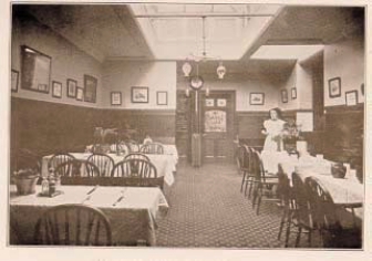 Working Men's Dining Hall, Craufurd Arms, Woverton, Buckinghamshire, ca.
1900. In attempts to reform the pub with Gothenburg principles, food sales loom
large as an antidote to drunkenness. Efforts to promote food sales in state
managed pubs during World War I owed much to the earlier success of Gothenburg
pubs.