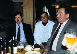 File:BERLIN-GDR-1990-PA-Bürgerbräu-Köpenick-Staff-with-Herr-Schmidt,-Technical-Director-on-right.jpeg