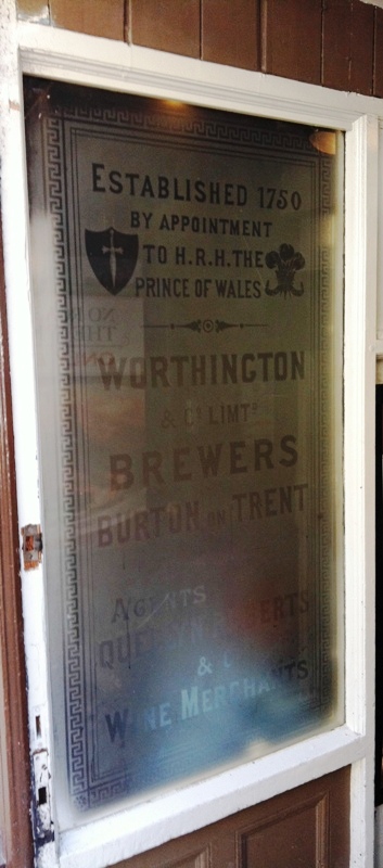 Chester, Watergates Bar (TB)