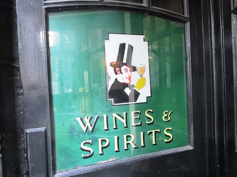 Hatton Garden, Hat & Tun