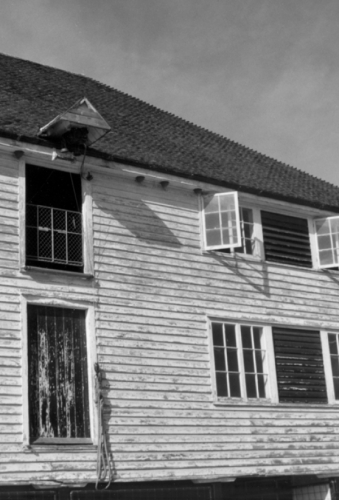 Detail of the electric hoist which replaced the former hand wheel operated lucarne to pull up hop pockets.