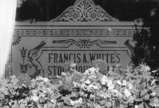 Engraved window in the Dog & Duck, Pluck's
Gutter