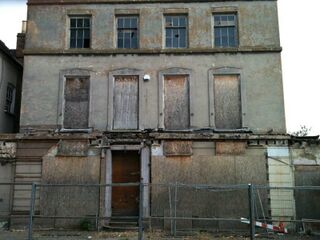 File:Arkcolls Chatham hulkes house.jpg