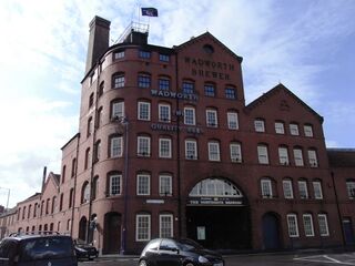 File:DevizesWadworthBry97 SP Apr2010.jpg