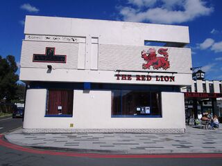 File:ShirleyRedLion1601a SP Aug2016.jpg