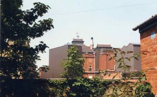 File:Cheltenham Whitbread 1990 (1).jpg
