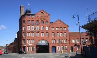 File:DevizesWadworth2023aa SP July23.jpg