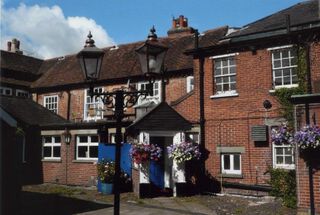 File:Petersfield Red Lion 2.jpg