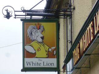 File:CoppenhallMossWhiteLion2012 BHK.jpg