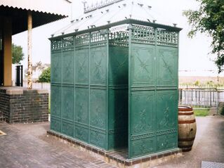 File:BassMuseum198507d SP.jpg