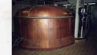 File:Banks 1992 (8).jpg