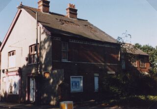 File:Chertsey Porter F1039.jpg
