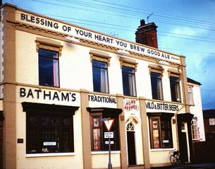 File:Bathams 14 December 1974.jpg